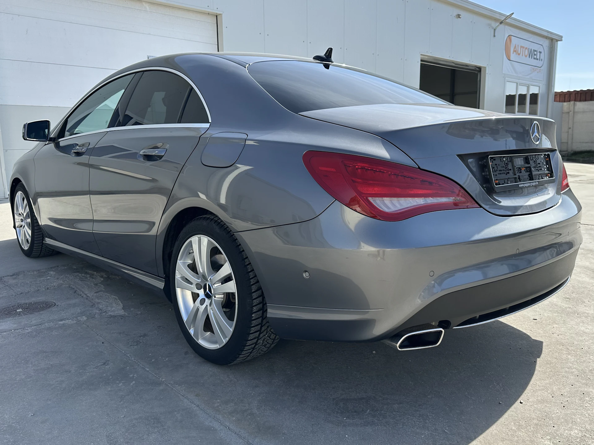 Car Image https://s3-gearspark.s3.amazonaws.com/uploads/user/100118/e15987c4278f4a9386a87bed62a76ef4.webp