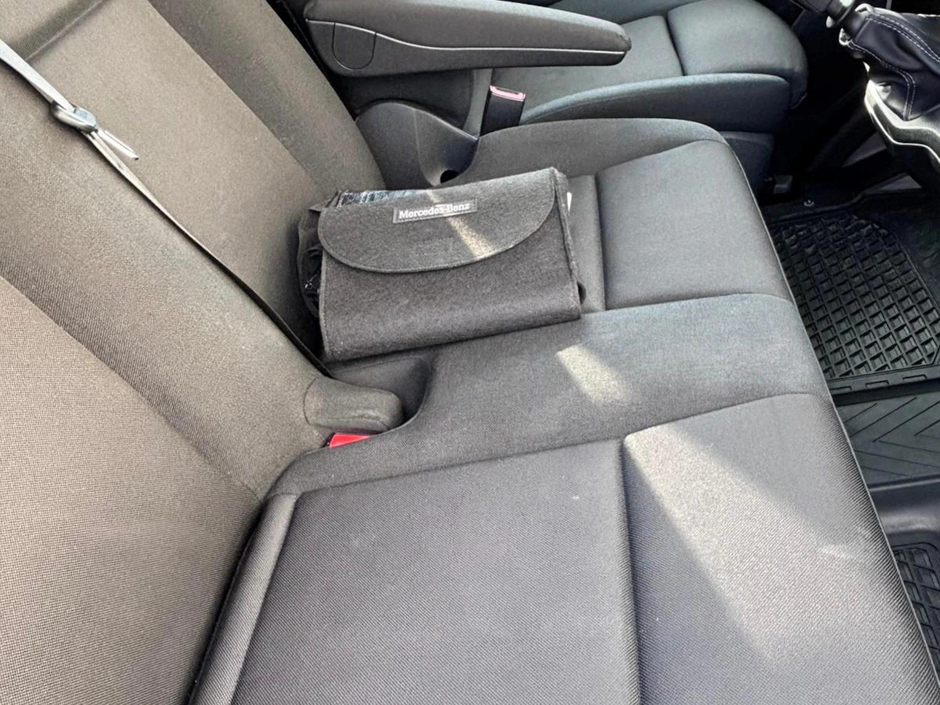 Car Image https://s3-gearspark.s3.amazonaws.com/uploads/user/100120/2448efc3d6de4e06a76a2a9ec81a2722.webp