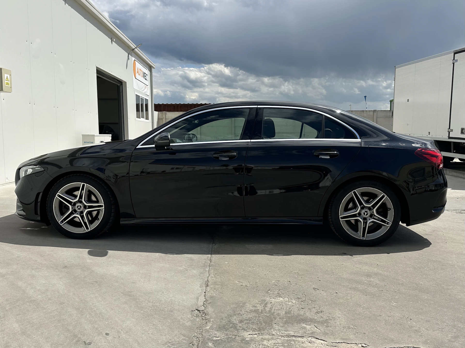 Car Image https://s3-gearspark.s3.amazonaws.com/uploads/user/100121/12dab5b151594271a432028ec0d664a8.webp