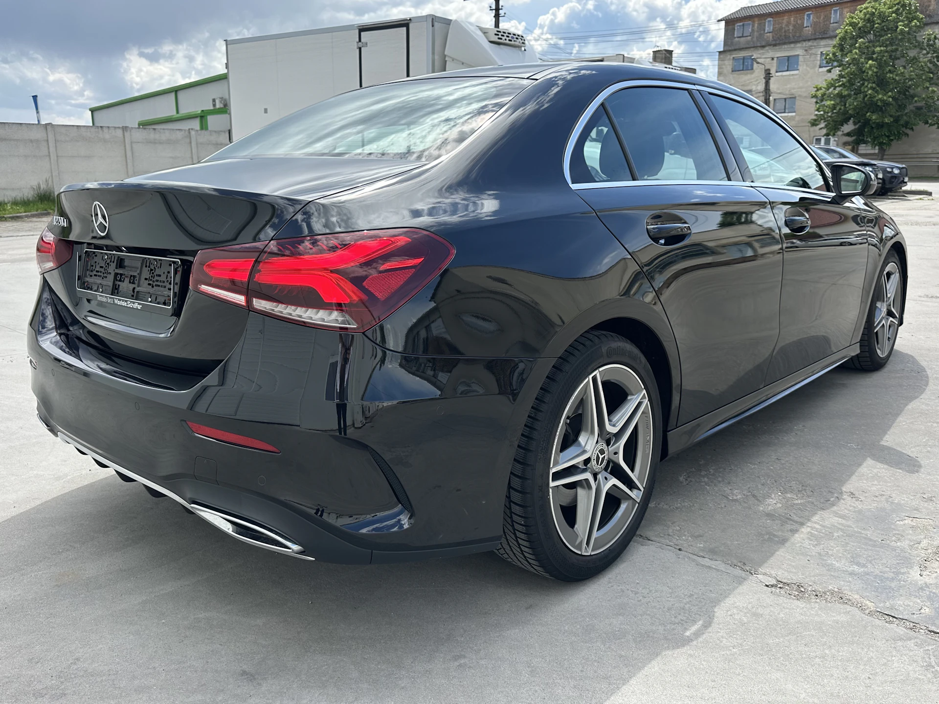 Car Image https://s3-gearspark.s3.amazonaws.com/uploads/user/100121/370037b265e7459c8dfd44a5df1461a6.webp