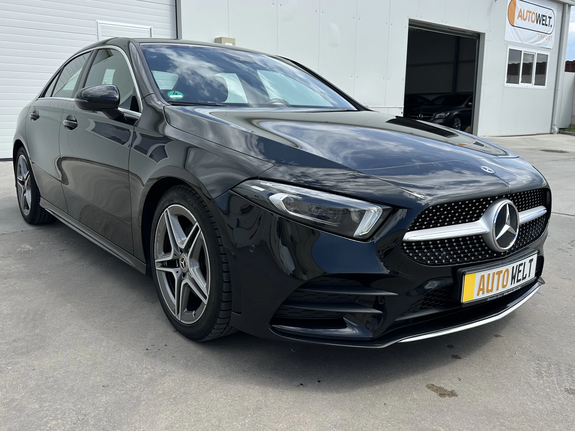 Car Image https://s3-gearspark.s3.amazonaws.com/uploads/user/100121/3bda55c1f6fd4256a1fdca8394fe5e1d.webp
