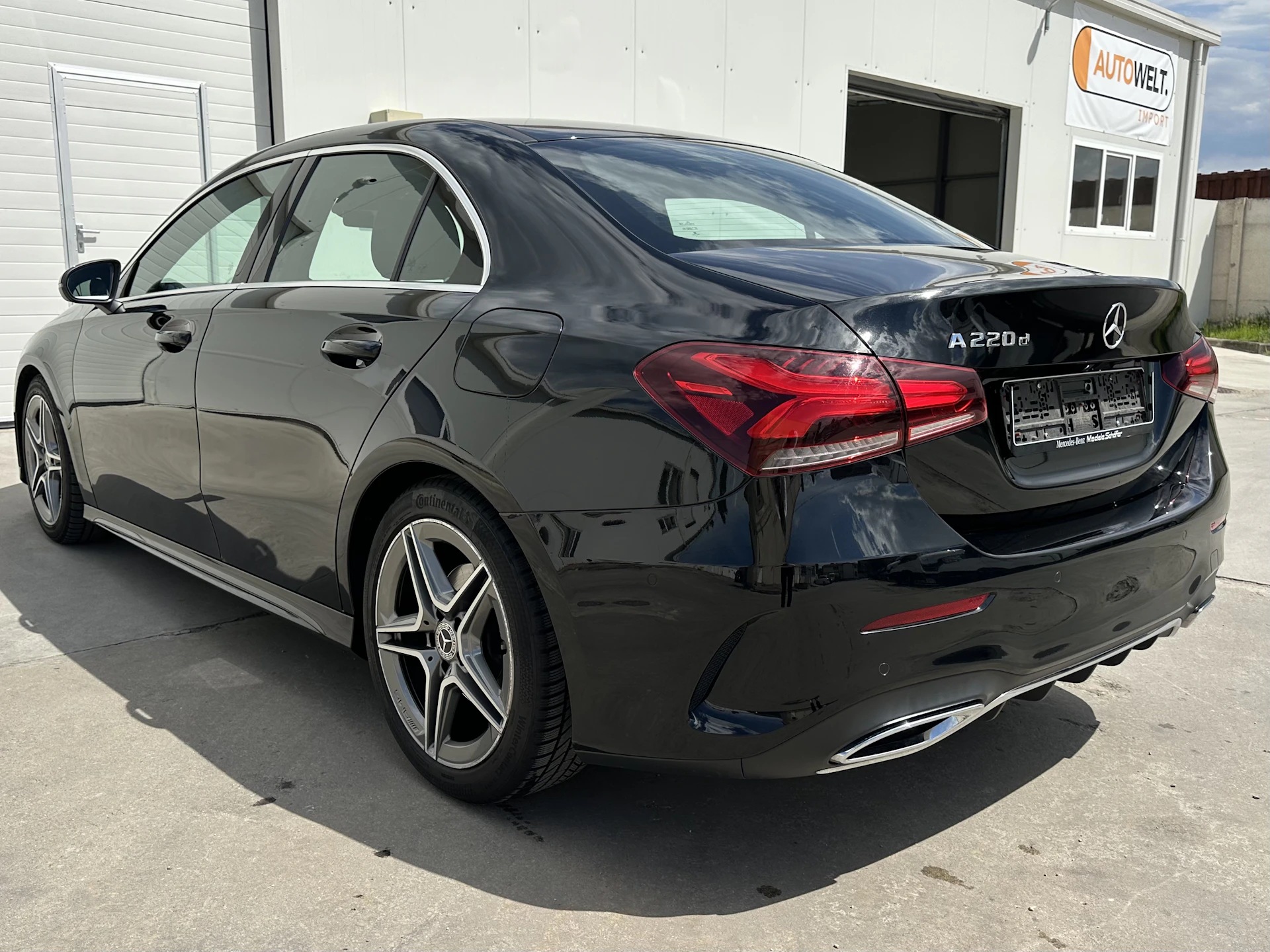Car Image https://s3-gearspark.s3.amazonaws.com/uploads/user/100121/4912a0578a834950ac8aa60f66638f82.webp