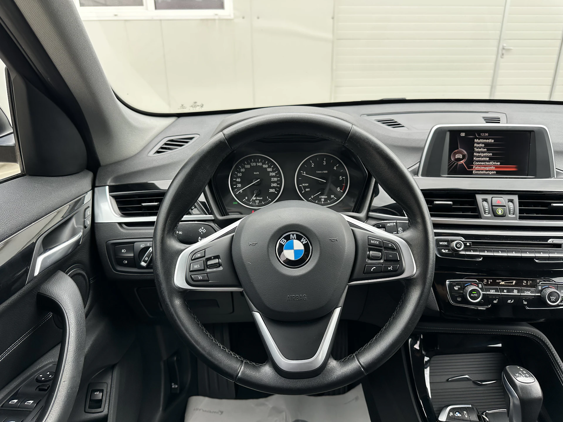 Car Image https://s3-gearspark.s3.amazonaws.com/uploads/user/100122/0bfdc80cfce2484192920d61f557d74c.webp