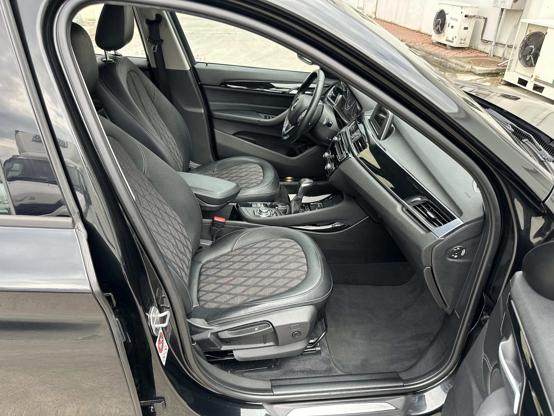 Car Image https://s3-gearspark.s3.amazonaws.com/uploads/user/100122/125cb1273a454397afe0cf3e999b9637.webp