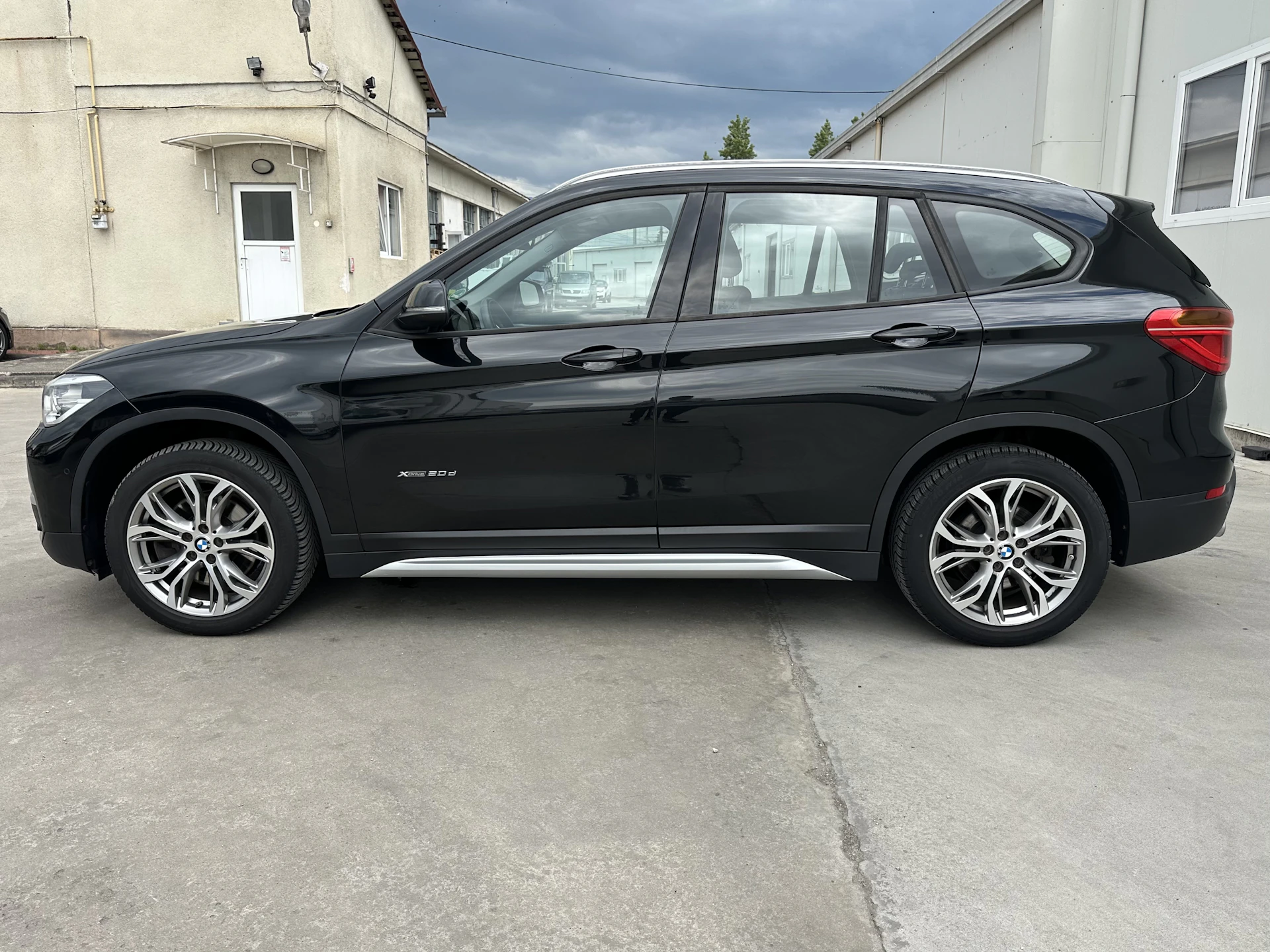 Car Image https://s3-gearspark.s3.amazonaws.com/uploads/user/100122/f75eb8cb6d174b87ba2a27ae39d3d86f.webp