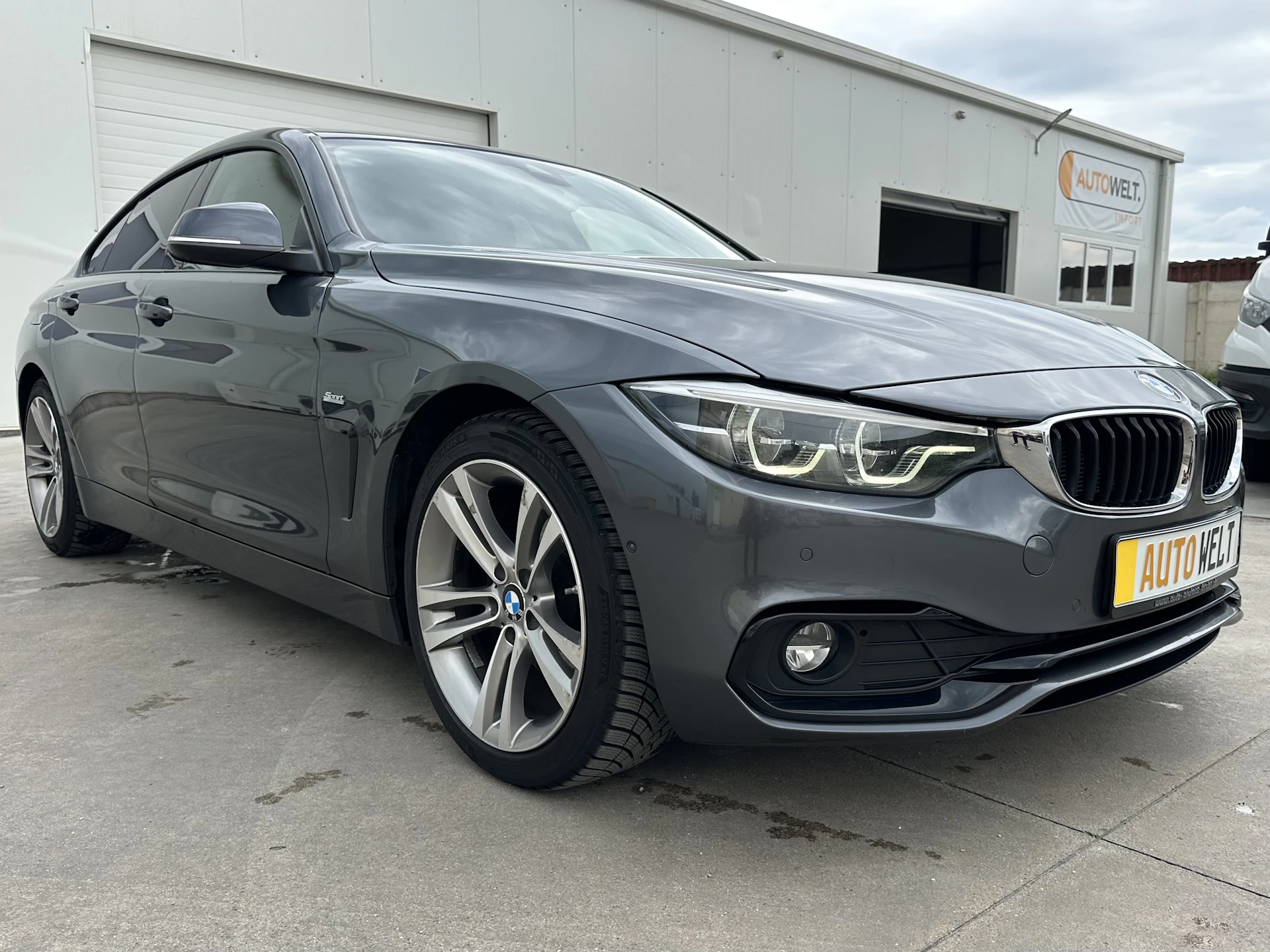 Car Image https://s3-gearspark.s3.amazonaws.com/uploads/user/100123/28c387c744ba4b7f8e2c01b5ff499b3c.webp