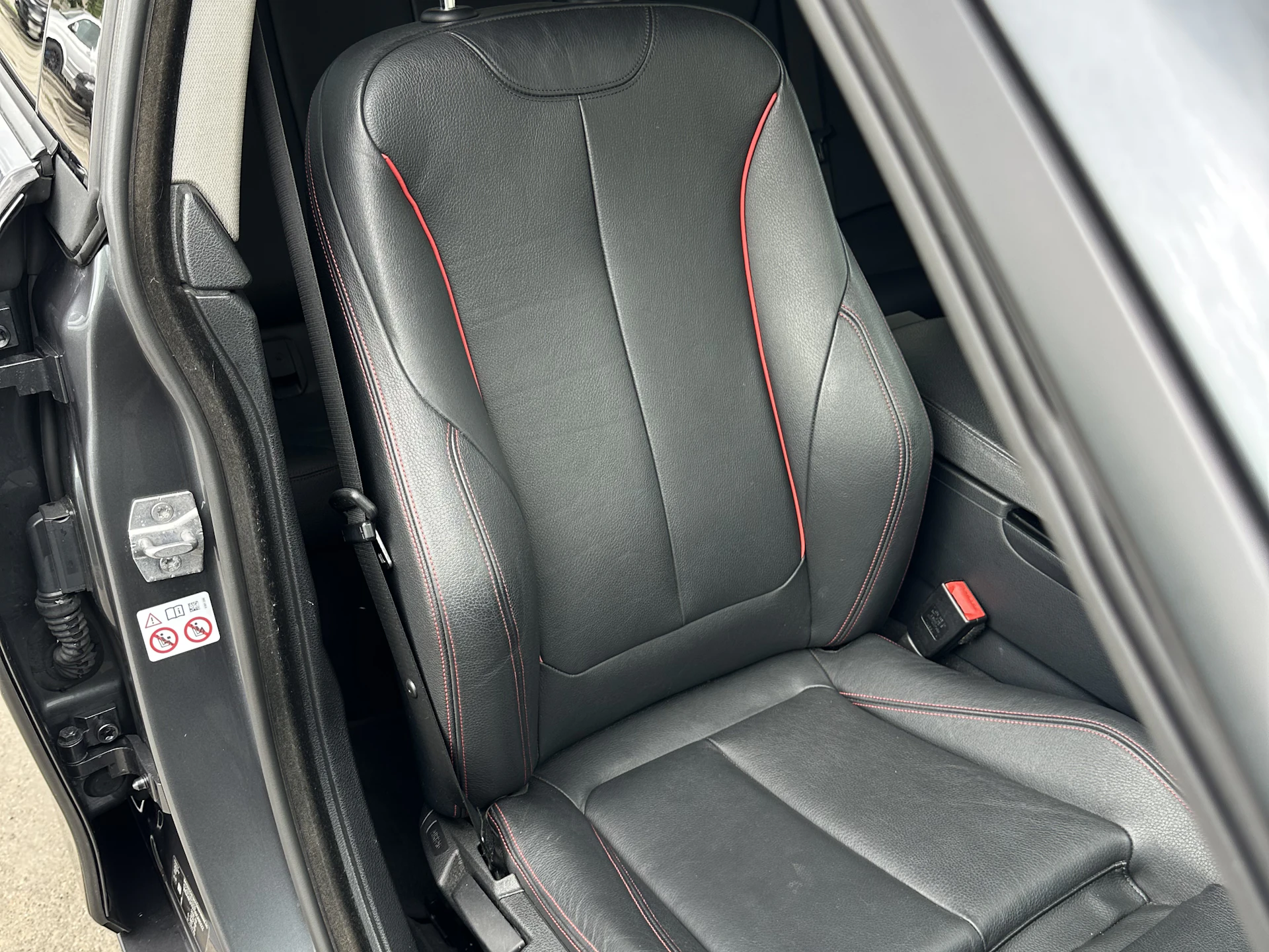 Car Image https://s3-gearspark.s3.amazonaws.com/uploads/user/100123/4ec890f1c77e44e1a4505012ad0cc1bd.webp
