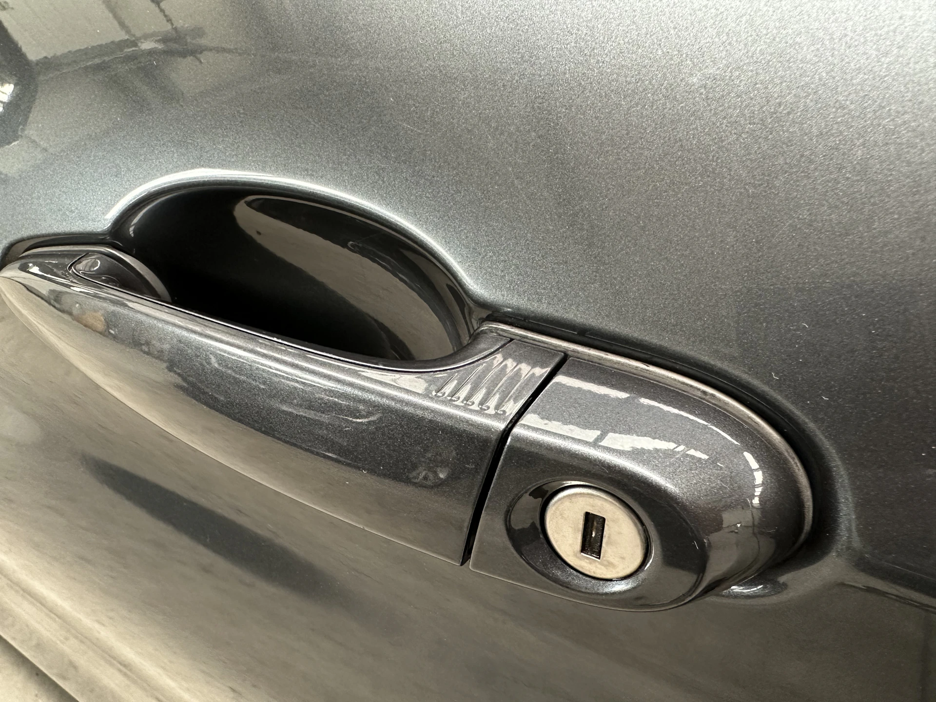 Car Image https://s3-gearspark.s3.amazonaws.com/uploads/user/100123/9abc38323e8e4bbc9a15f537b5533a33.webp