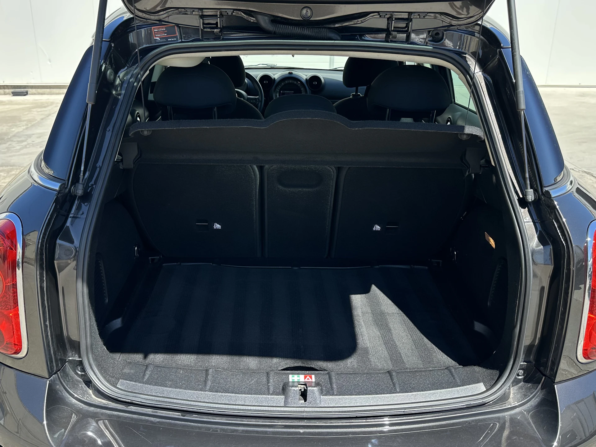 Car Image https://s3-gearspark.s3.amazonaws.com/uploads/user/100124/72fd771a9c2940658cbad317ff4c6ce7.webp