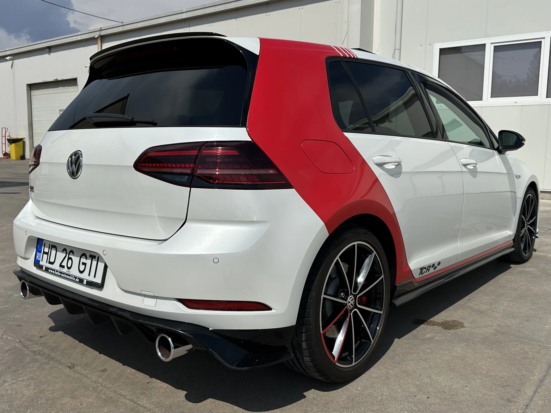 Car Image https://s3-gearspark.s3.amazonaws.com/uploads/user/100125/e154b9355d2449a386e78b781653a444.webp