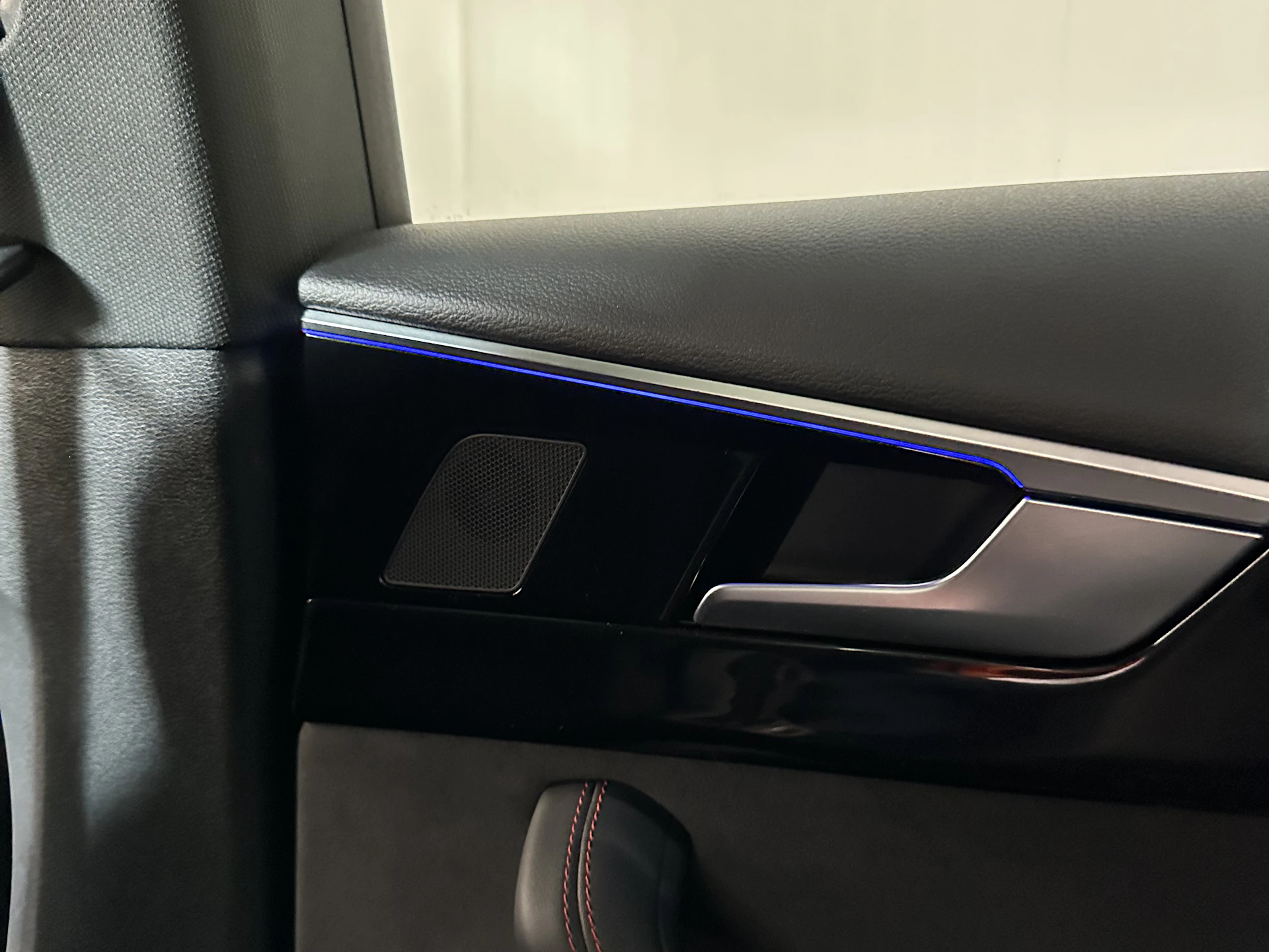 Car Image https://s3-gearspark.s3.amazonaws.com/uploads/user/100127/32785db2e580442d8caeac704e21863a.webp