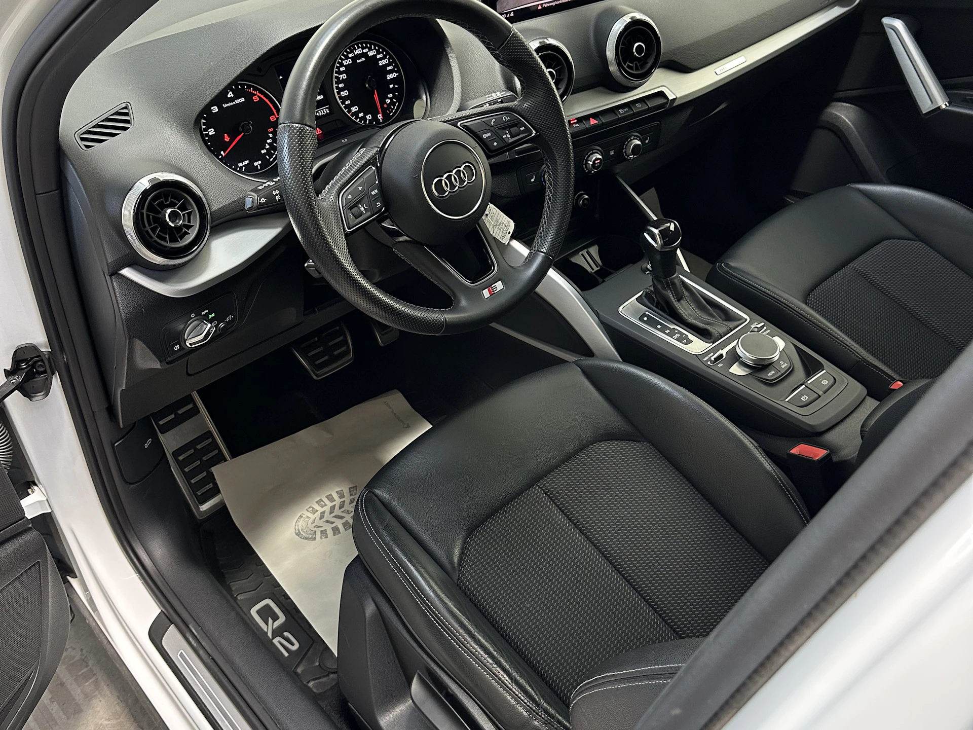 Car Image https://s3-gearspark.s3.amazonaws.com/uploads/user/100128/a88e8125b1414aa68eaa94eb2e9591de.webp