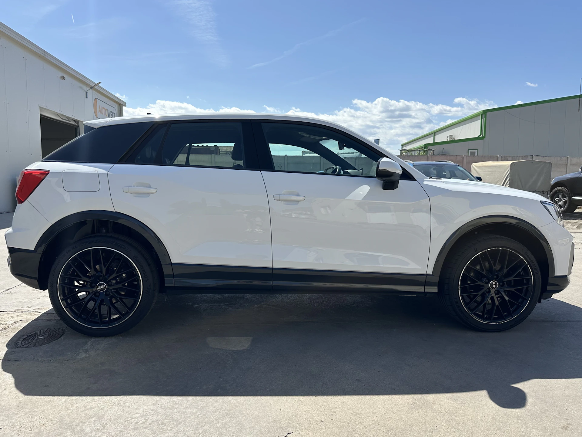 Car Image https://s3-gearspark.s3.amazonaws.com/uploads/user/100128/bb85d4f465b84dfb8bf2f456b582faad.webp