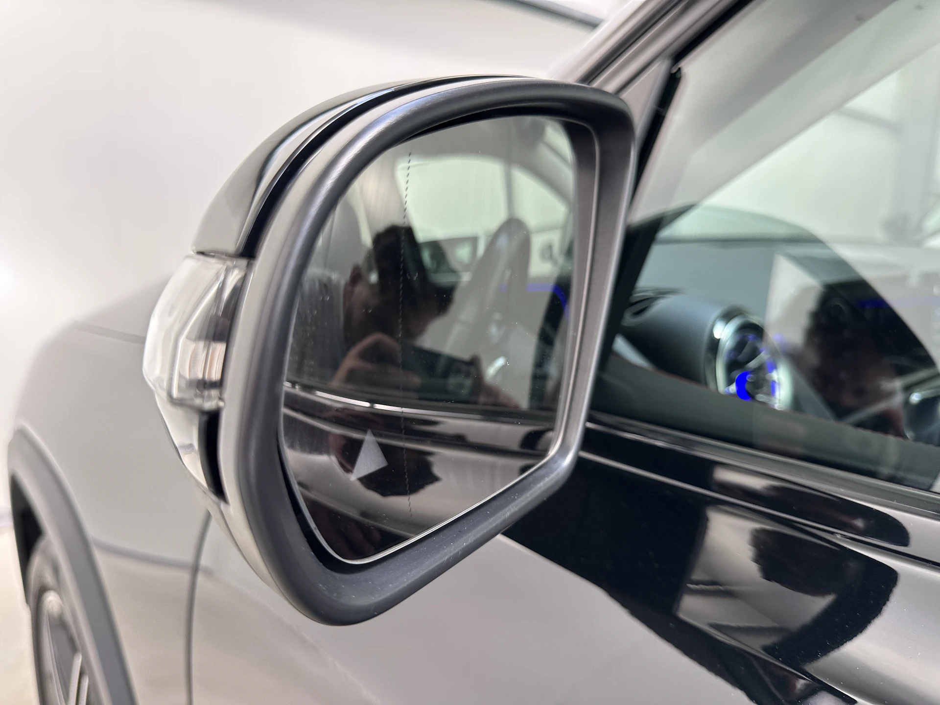 Car Image https://s3-gearspark.s3.amazonaws.com/uploads/user/100130/044a4a81d8b24eea91151d141ac53275.webp