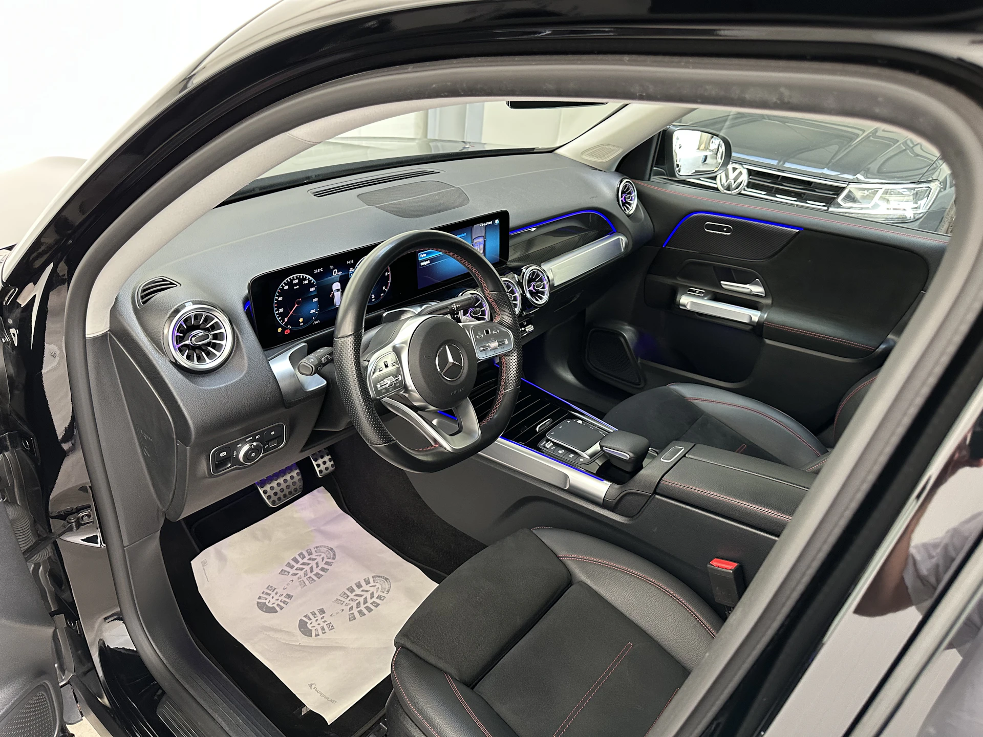 Car Image https://s3-gearspark.s3.amazonaws.com/uploads/user/100130/d2fba511764040789822090b681bbe8c.webp