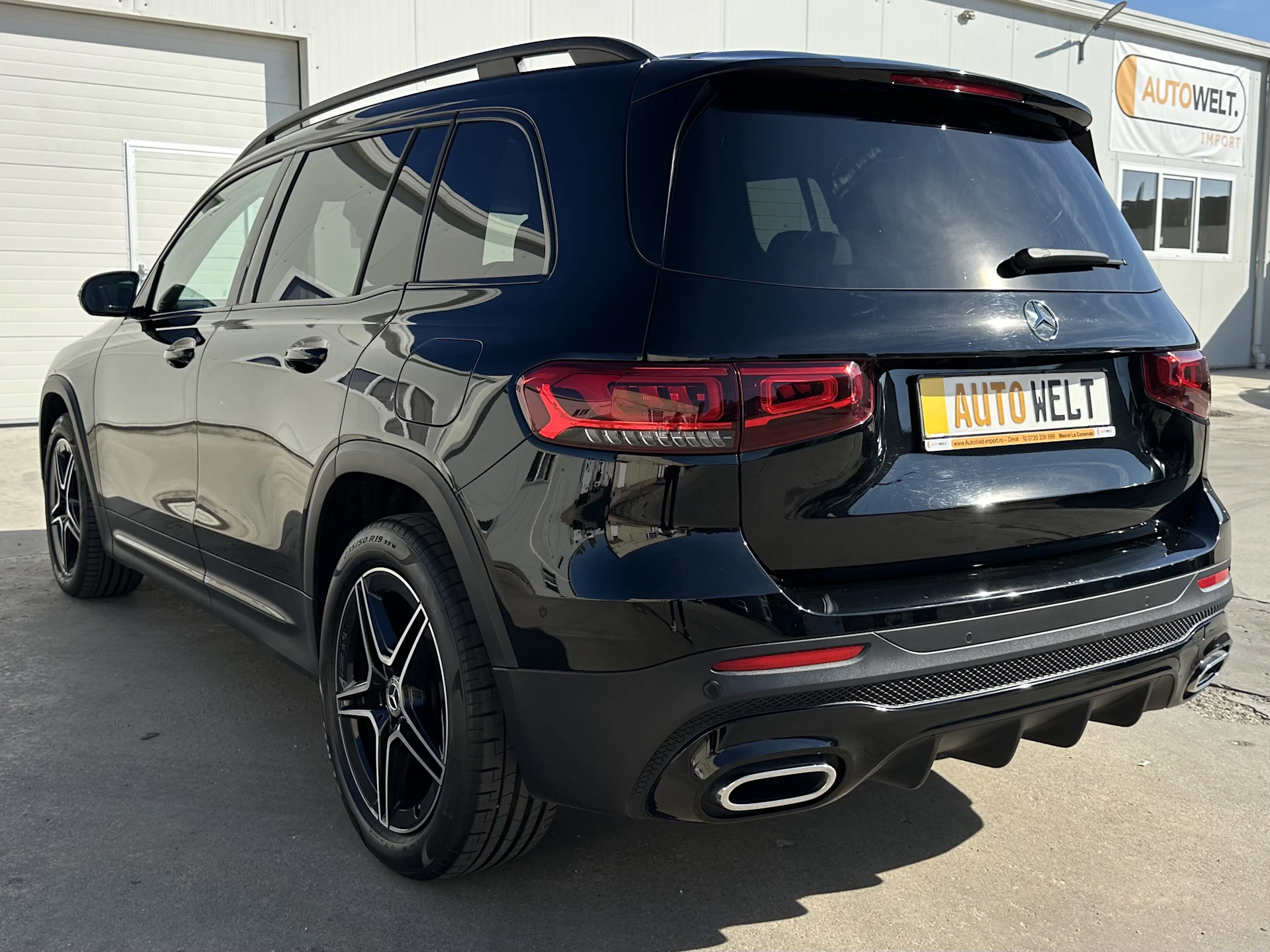 Car Image https://s3-gearspark.s3.amazonaws.com/uploads/user/100130/f059a1d59a614ce18fd3312153b56f1f.webp