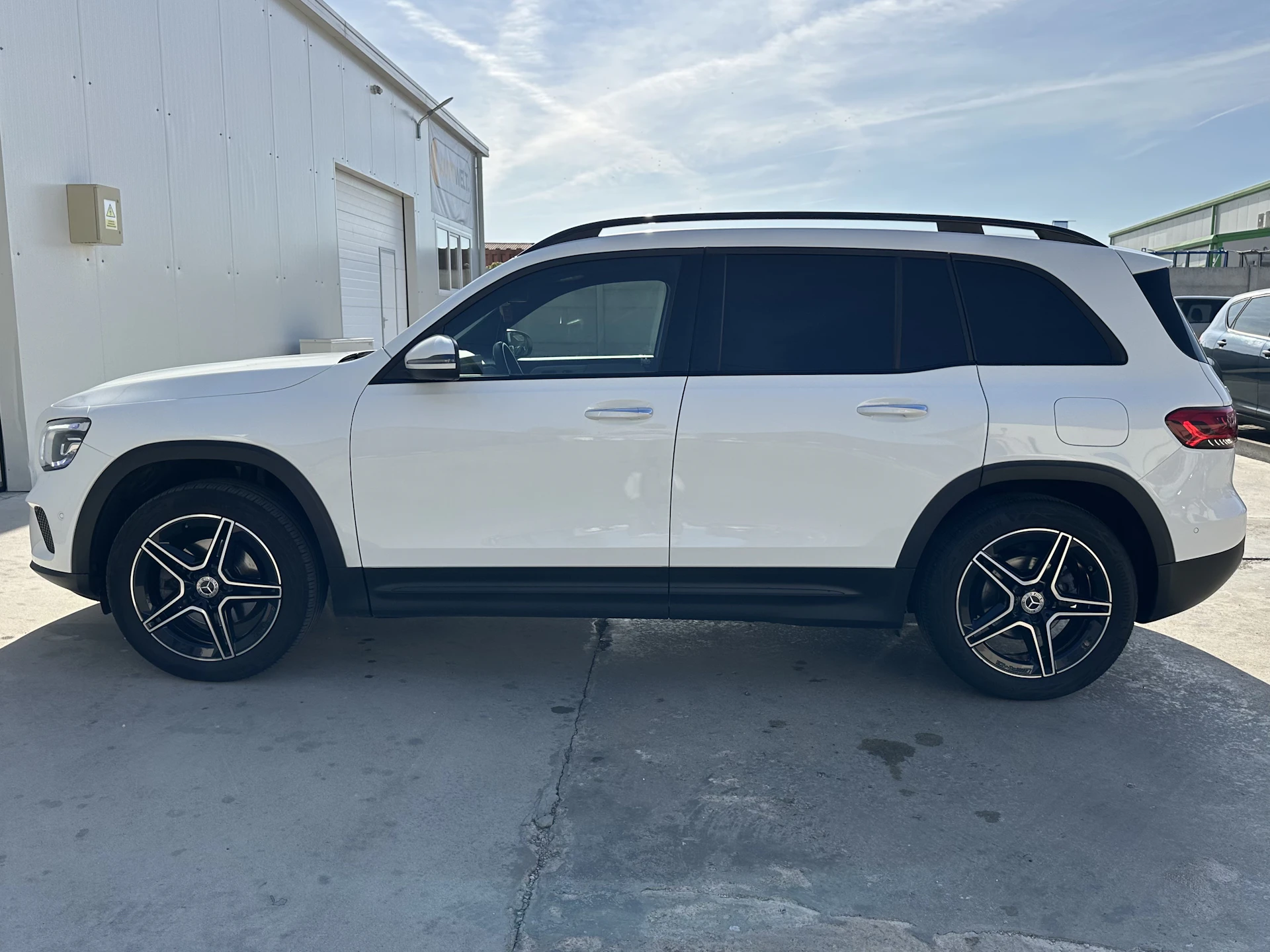 Car Image https://s3-gearspark.s3.amazonaws.com/uploads/user/100131/85c771c817a74dd4a836d4d894a2397c.webp