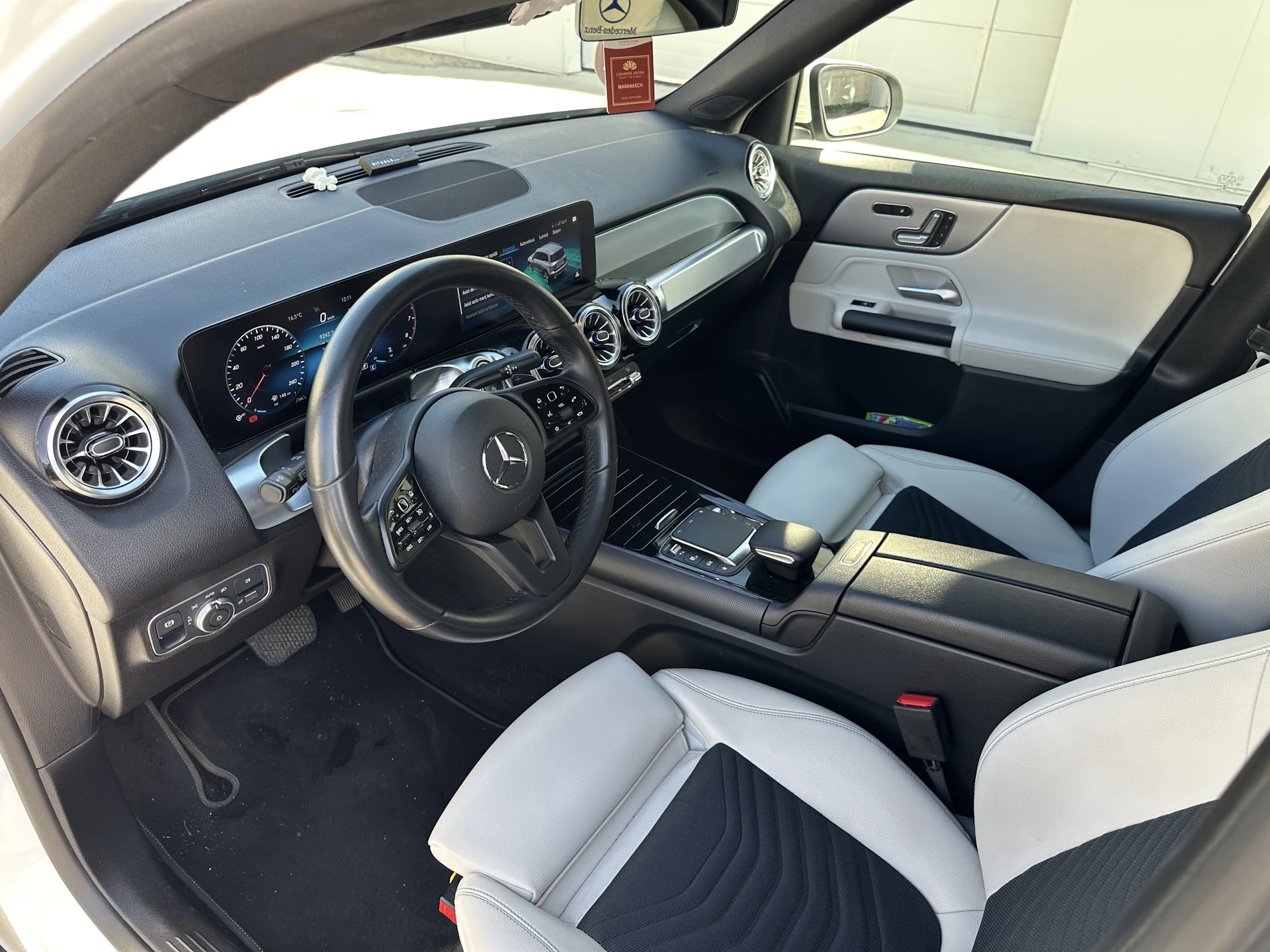 Car Image https://s3-gearspark.s3.amazonaws.com/uploads/user/100131/abec326bf9d841bea4fa924ab305926b.webp