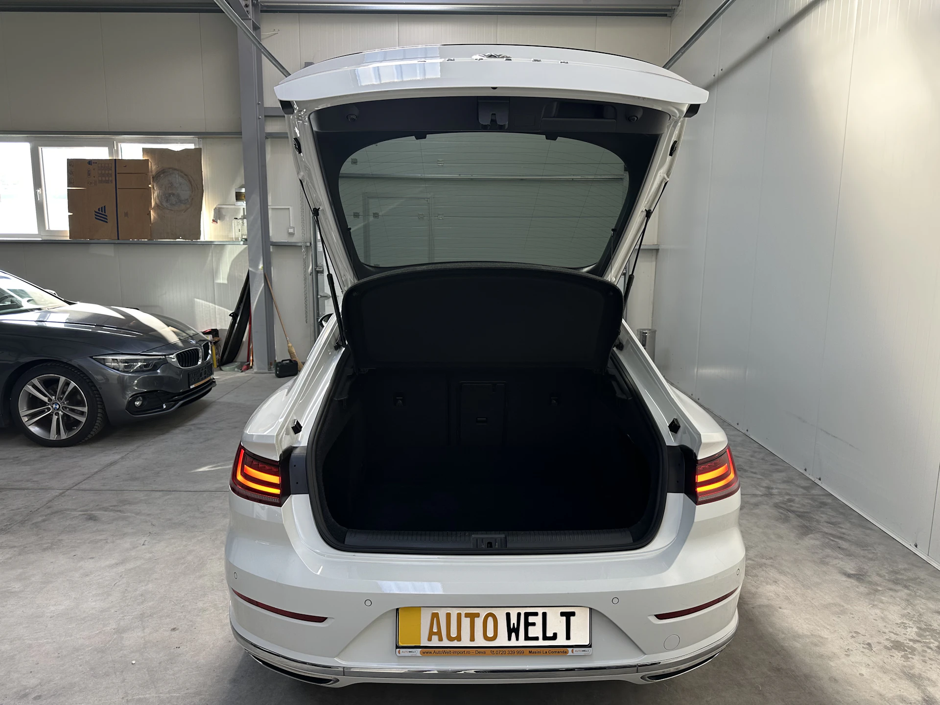Car Image https://s3-gearspark.s3.amazonaws.com/uploads/user/100132/06ed3f072cf049ce8a3349dc12763c78.webp