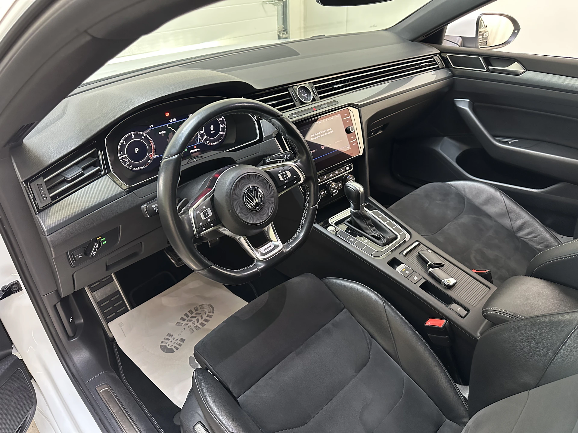 Car Image https://s3-gearspark.s3.amazonaws.com/uploads/user/100132/18073f87b81e4f6c94058ea03dd173eb.webp