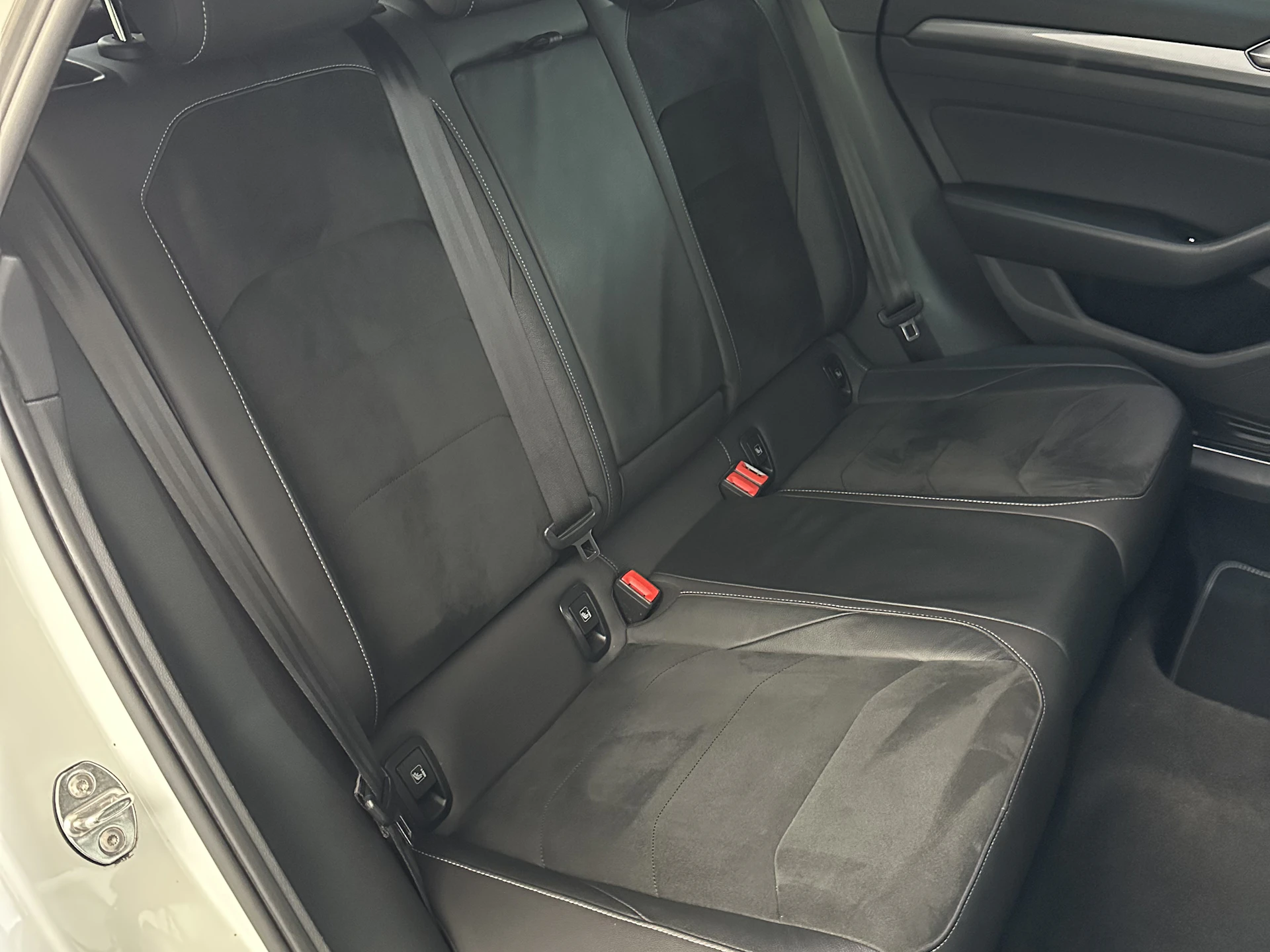 Car Image https://s3-gearspark.s3.amazonaws.com/uploads/user/100132/9f42bd7accff4d17a7c37409208fa9d8.webp